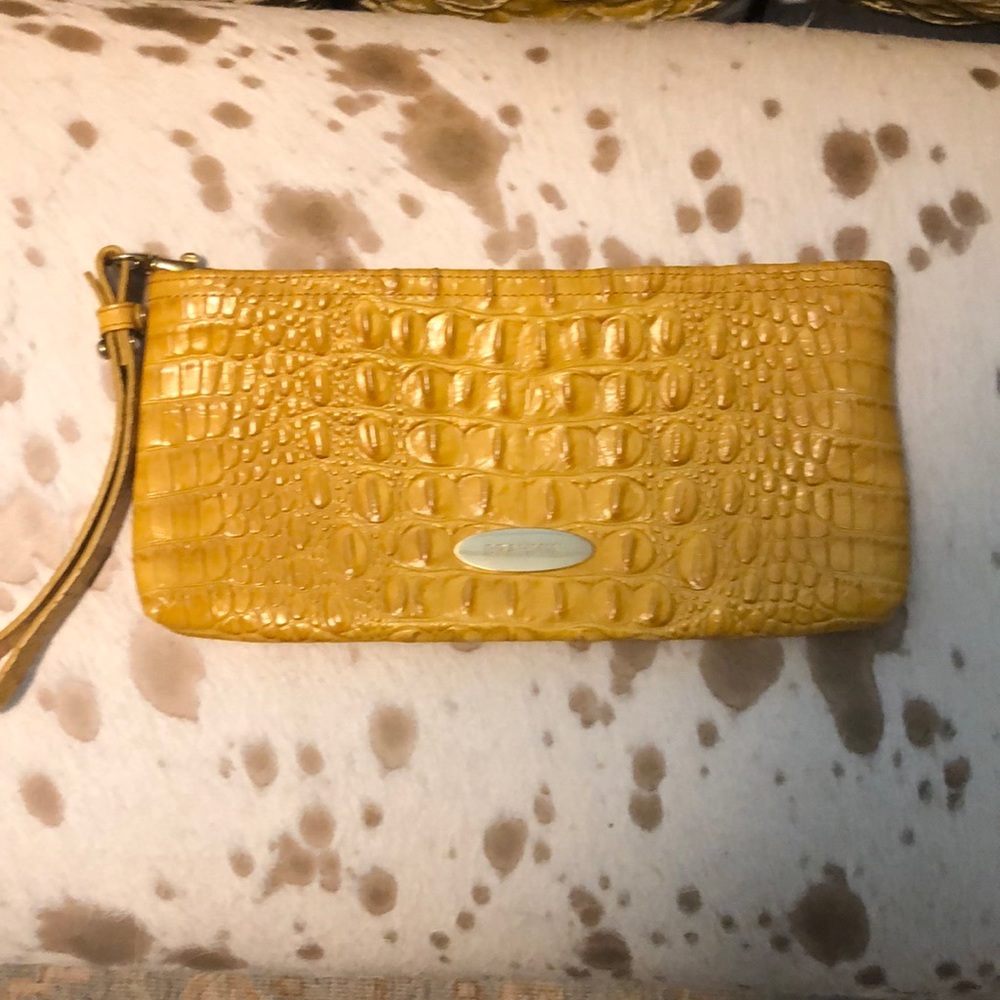 Brahmin Clutch Leather in Mustard croc EUC